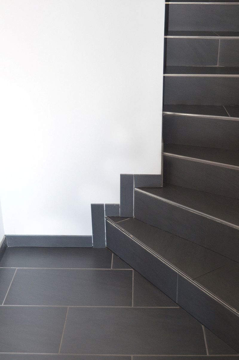 Schwarze Treppe
